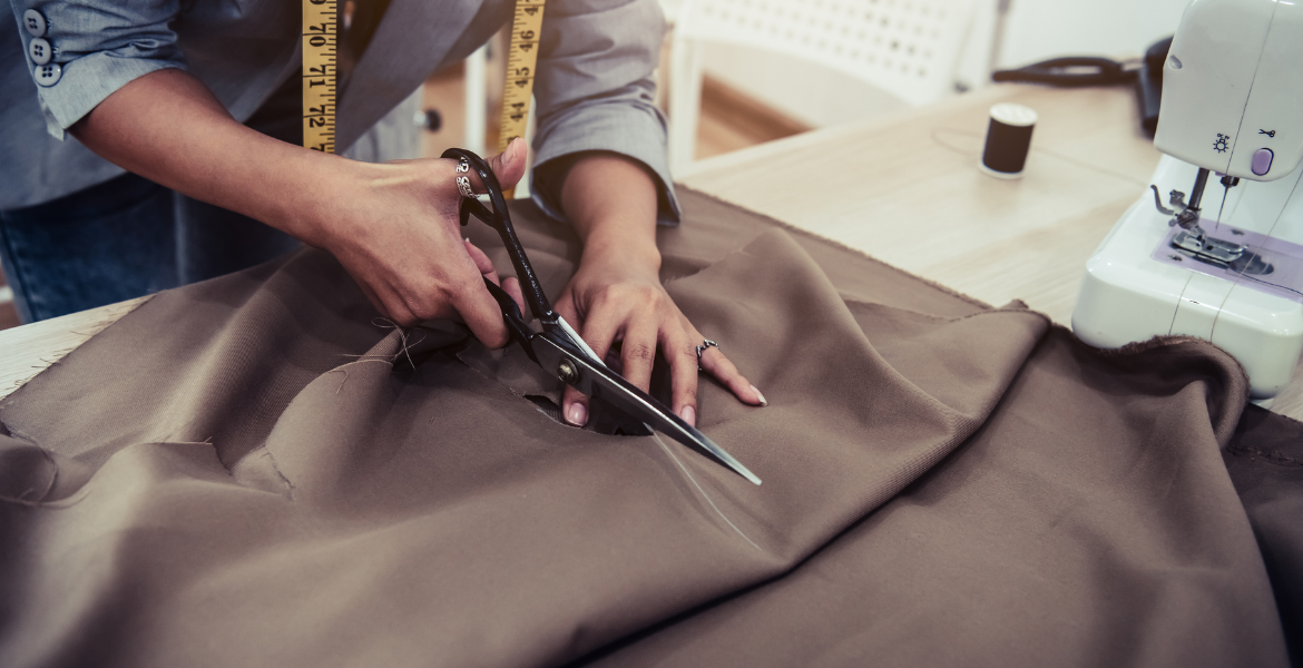 Moda Tasarım Teknolojileri Kesim Eğitimi Logo